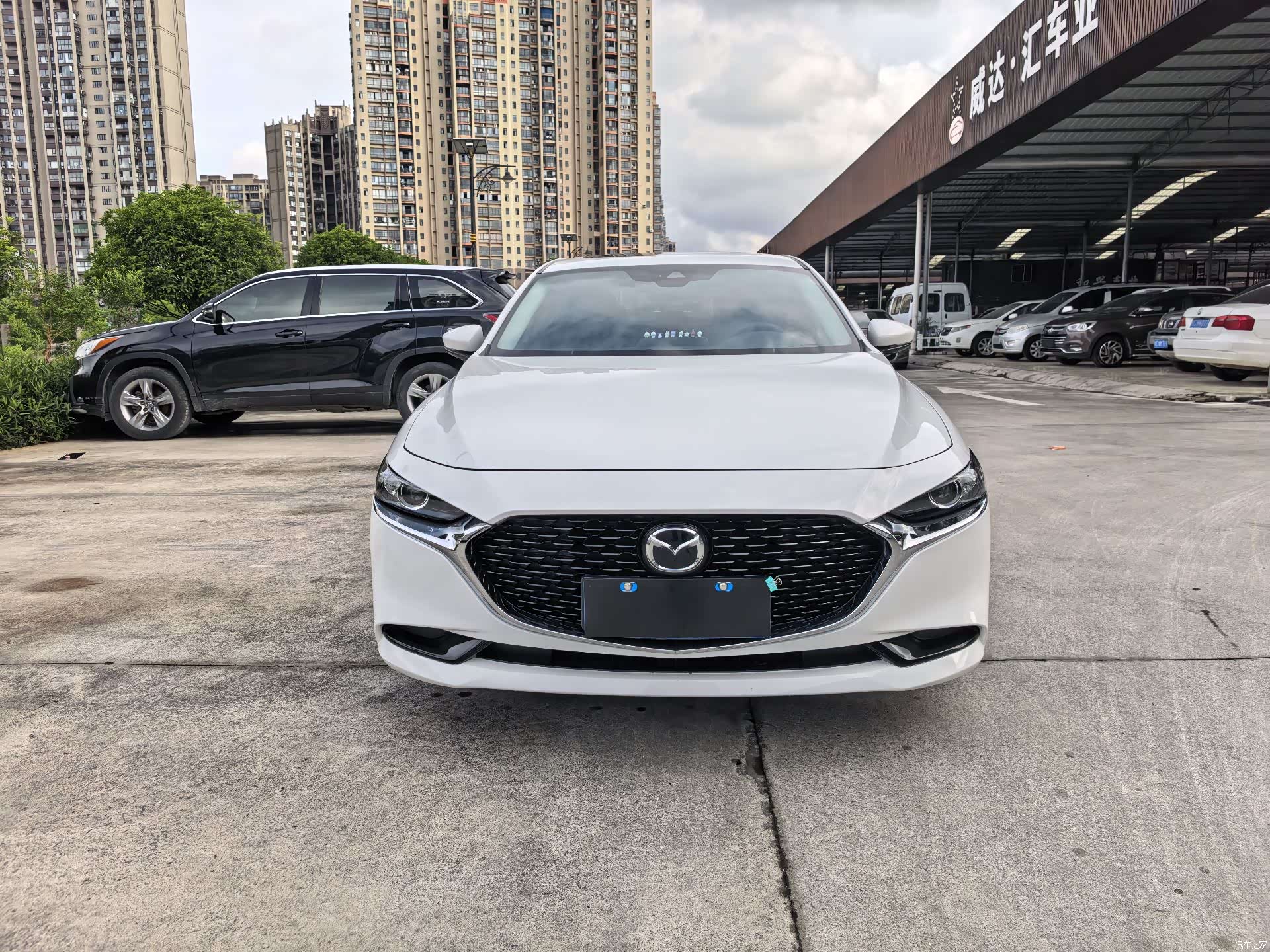 Mazda Mazda3, 2023 2
