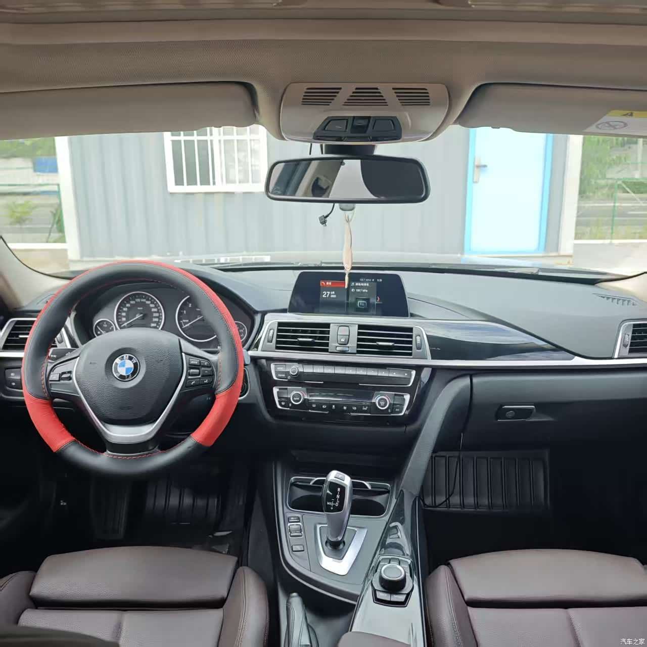 BMW 3 Series, 2018 все фото