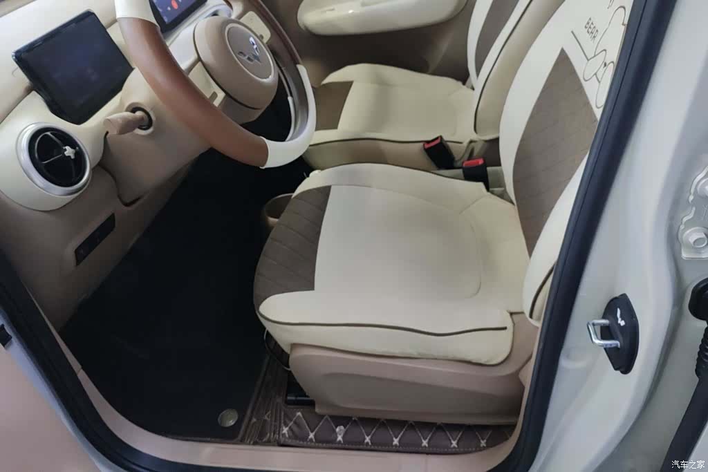 Wuling MINIEV, 2025 9