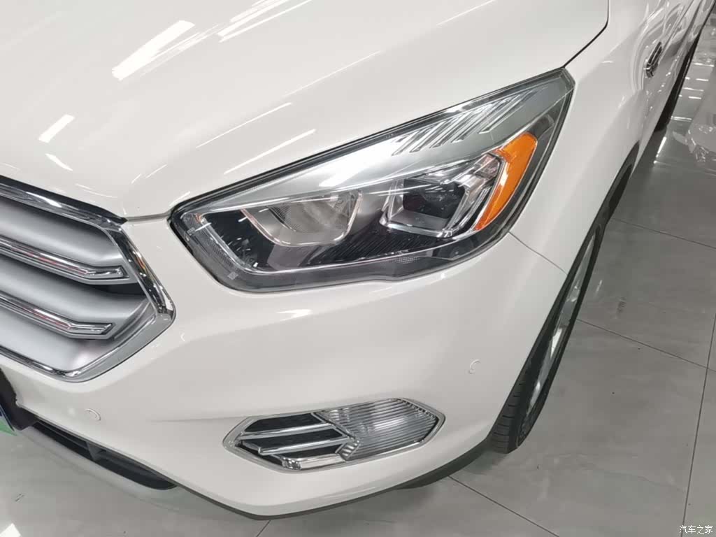 Ford Kuga, 2018 18