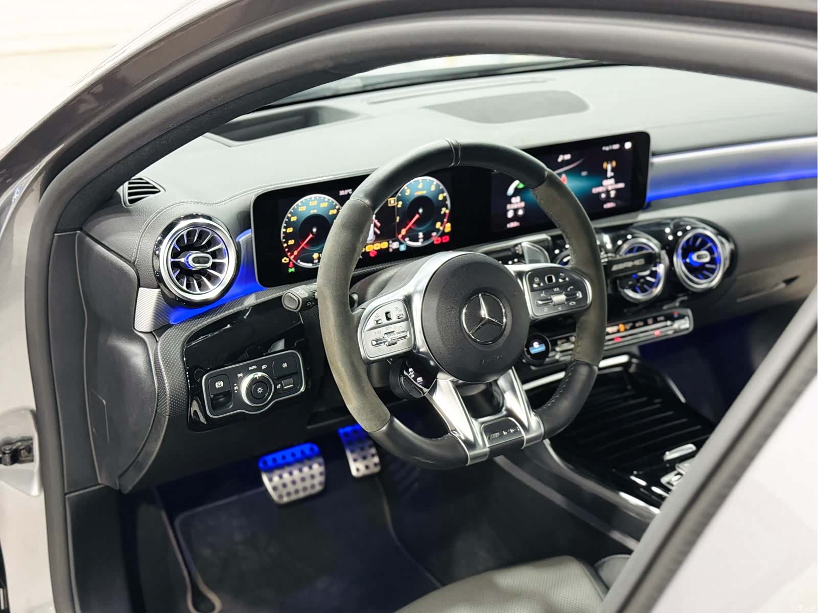Mercedes-Benz A-Class, 2020 все фото