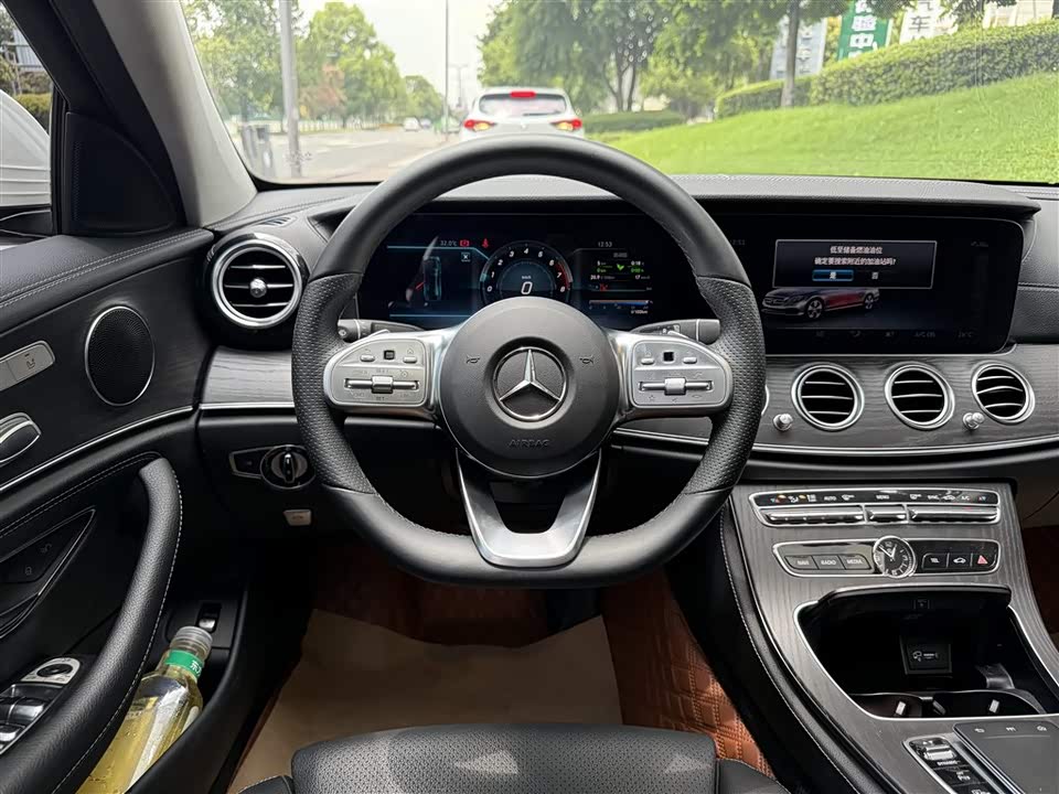 Mercedes-Benz E-class Mercedes-Benz E-class