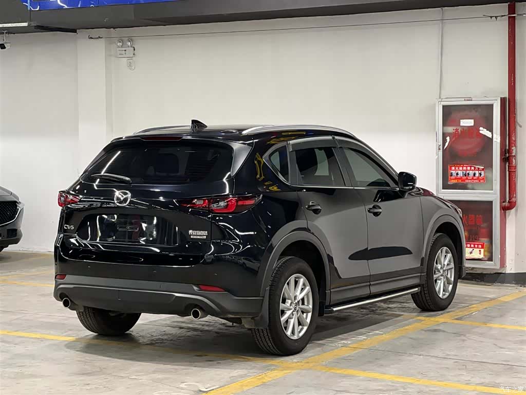 Mazda CX-5, 2023 все фото