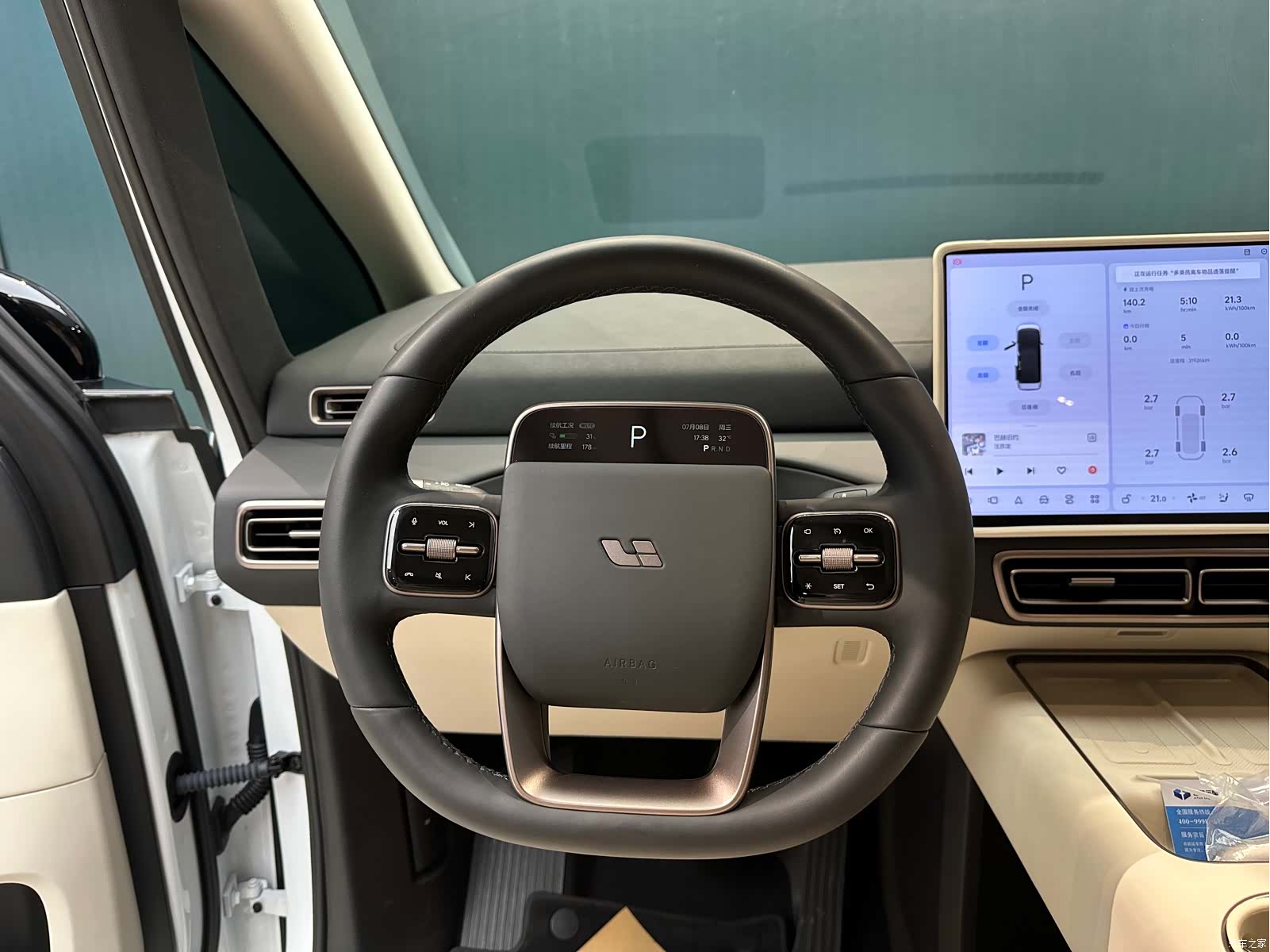 Li Auto MEGA, 2025 все фото