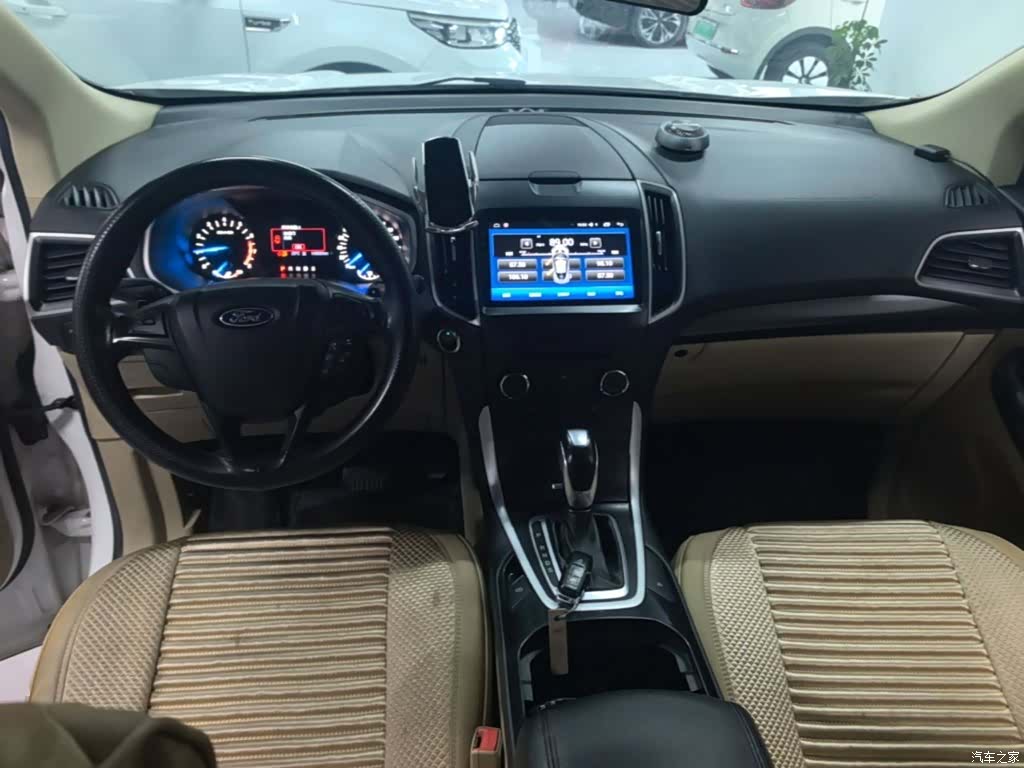 Ford Edge, 2017 10