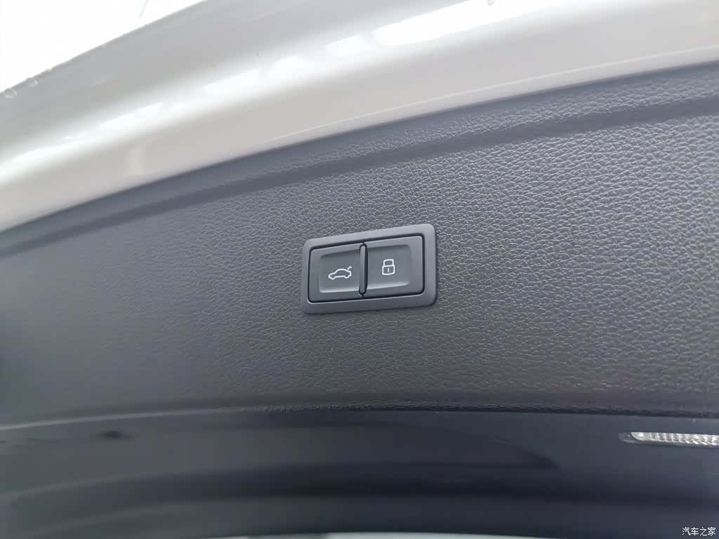 Audi Q5L, 2024 15