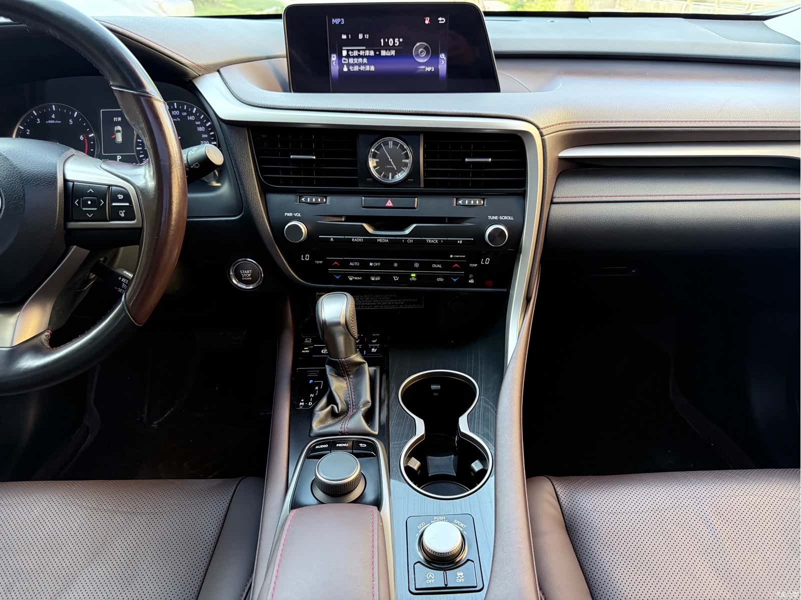 Lexus RX, 2019 13
