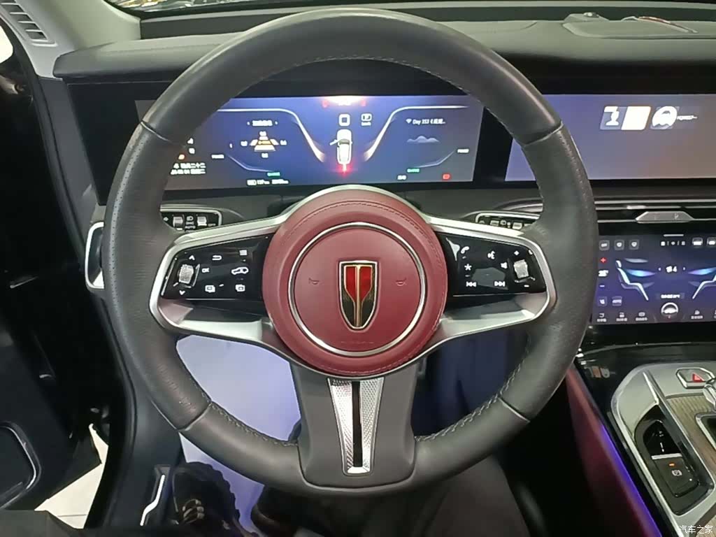 Hongqi E-HS9, 2023 11
