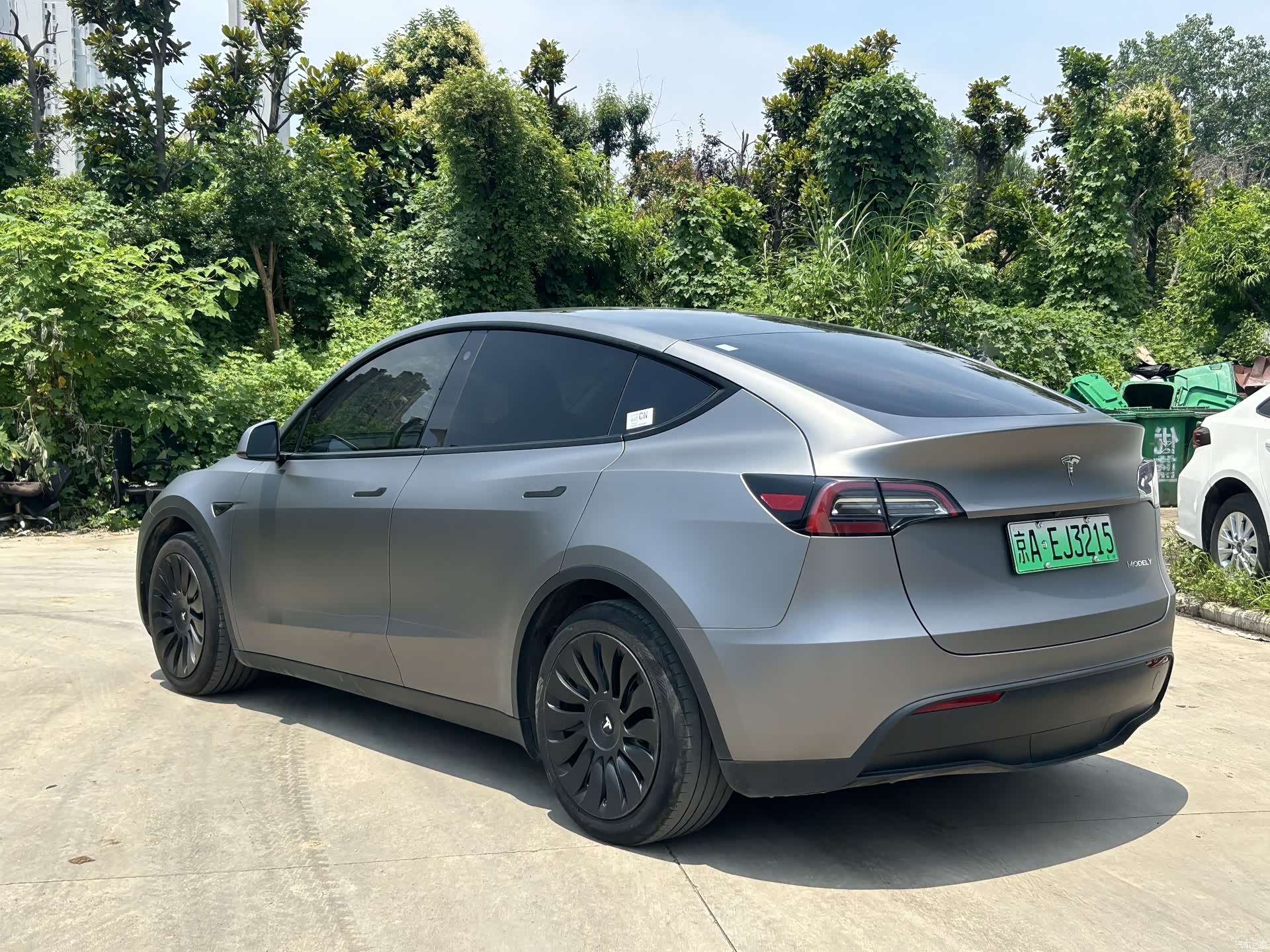 Tesla Model Y, 2024 10