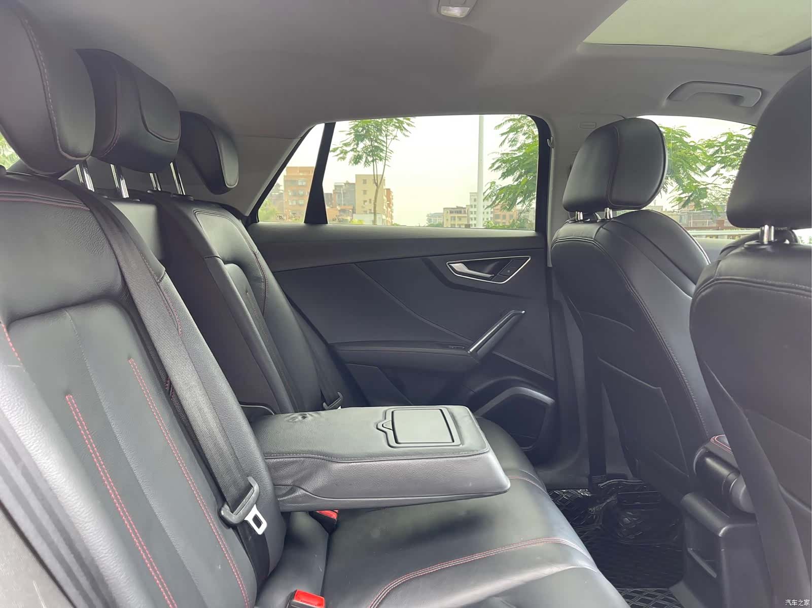 Audi Q2L, 2022 14