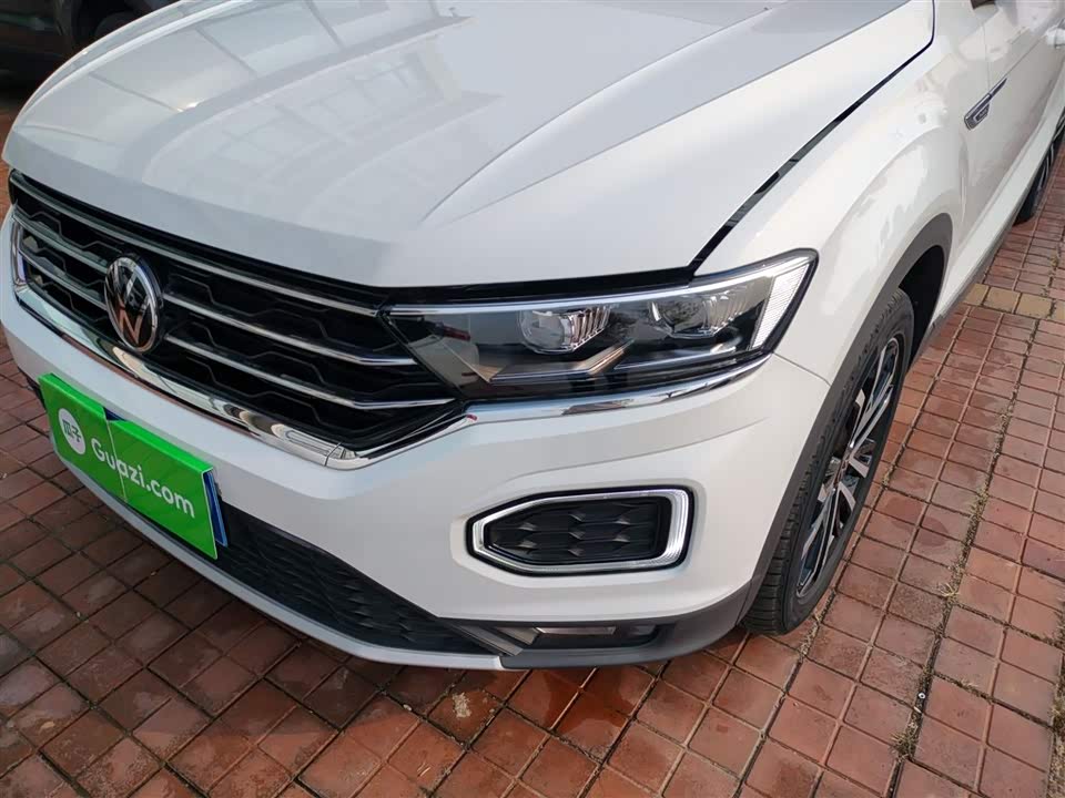 Volkswagen T-ROC exploring Songs