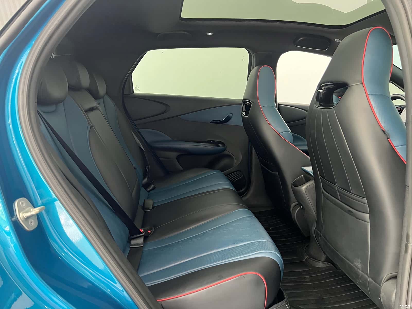 BYD Dolphin, 2023 11