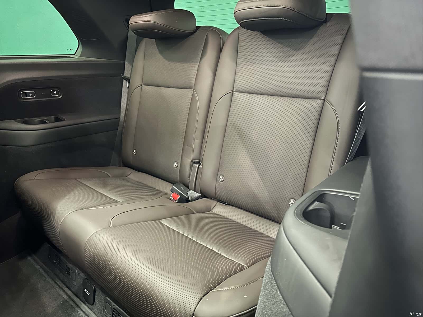 Li Auto L8, 2023 все фото