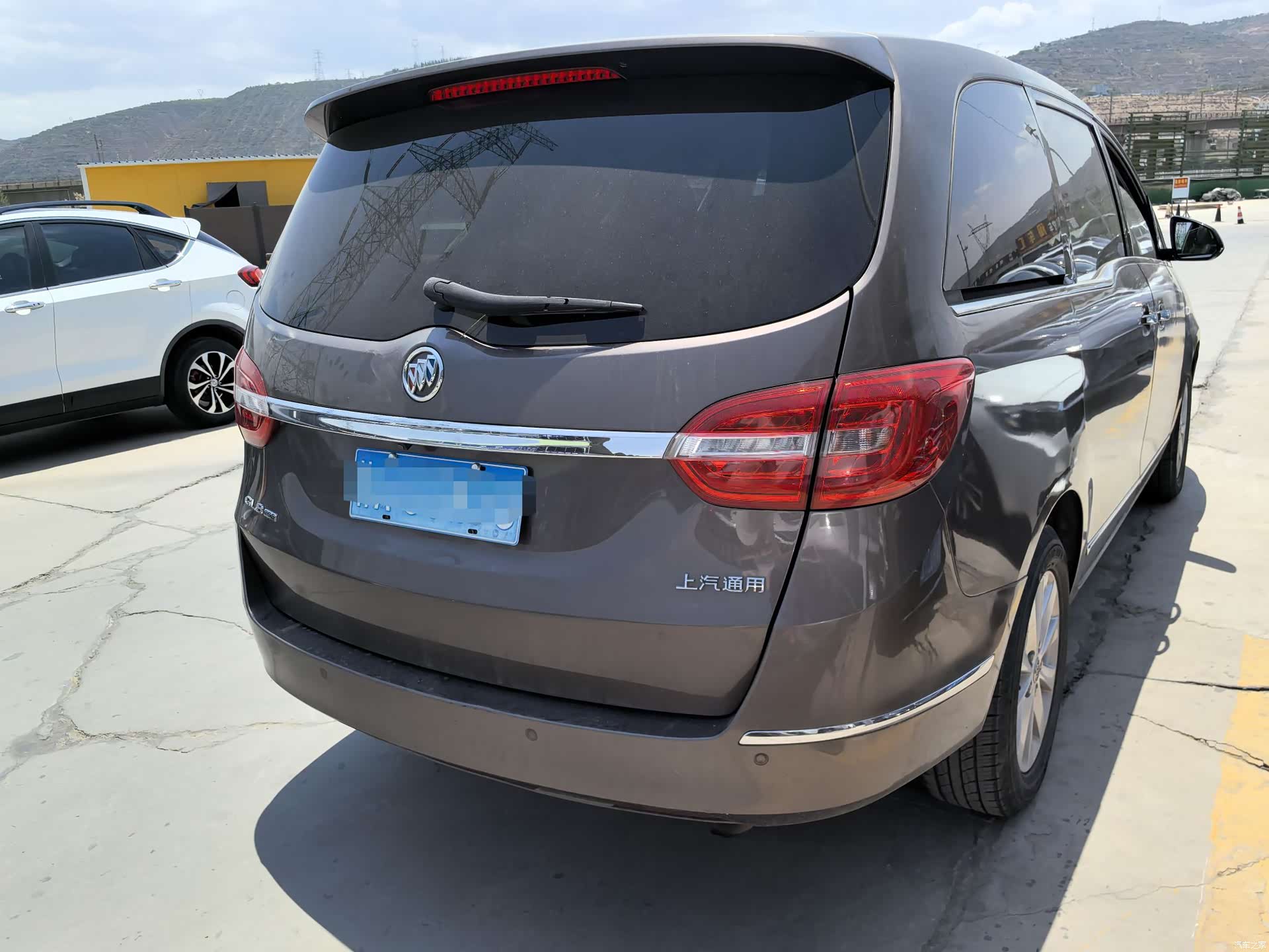 Buick GL8, 2018 6