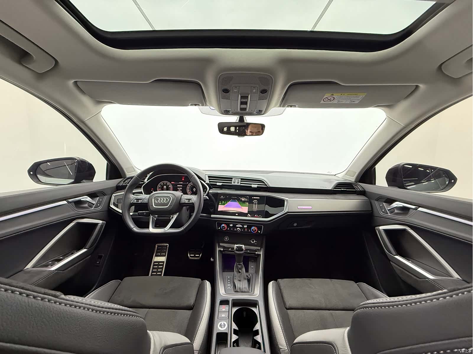 Audi Q3, 2022 9