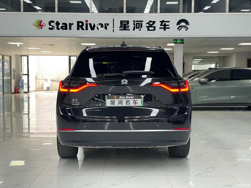 NIO ES8, 2022 7