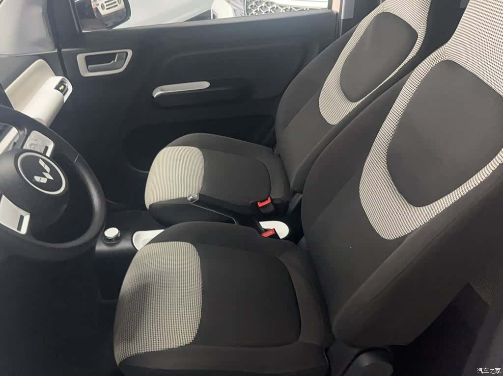 Wuling MINIEV, 2024 11