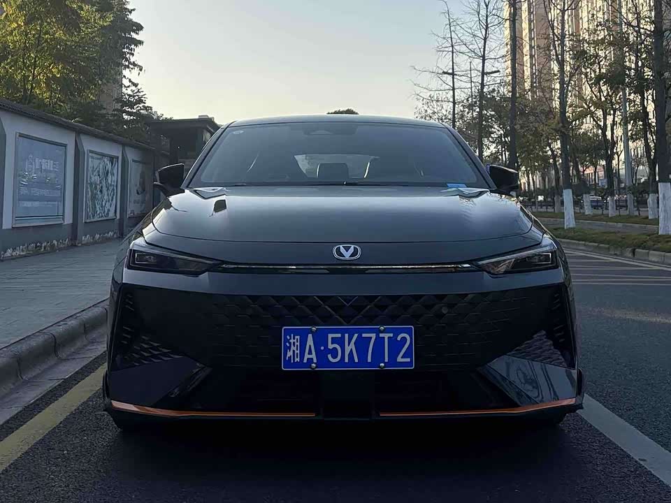 Changan UNI-V