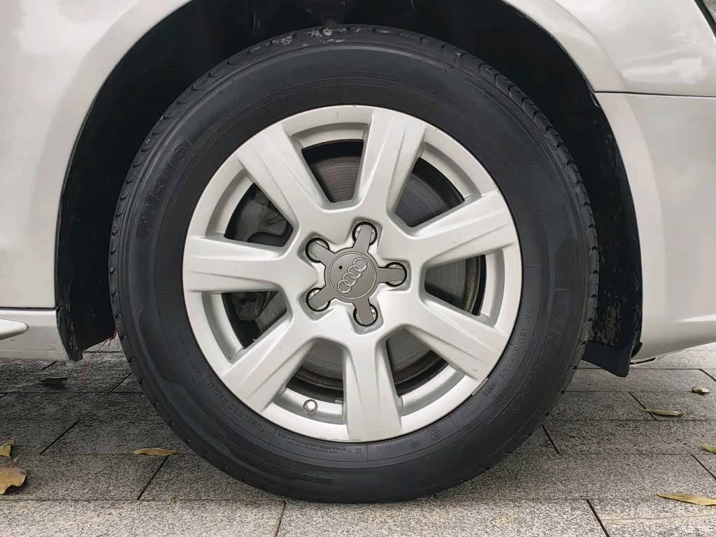 Audi A4L, 2011 12