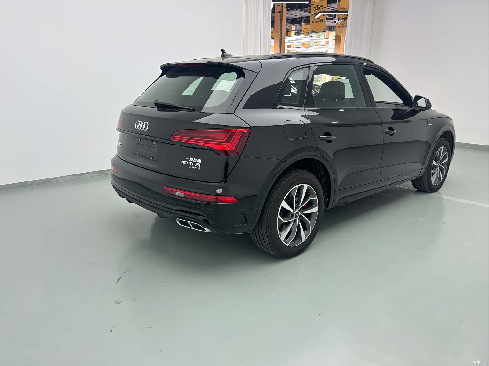 Audi Q5L, 2025 4