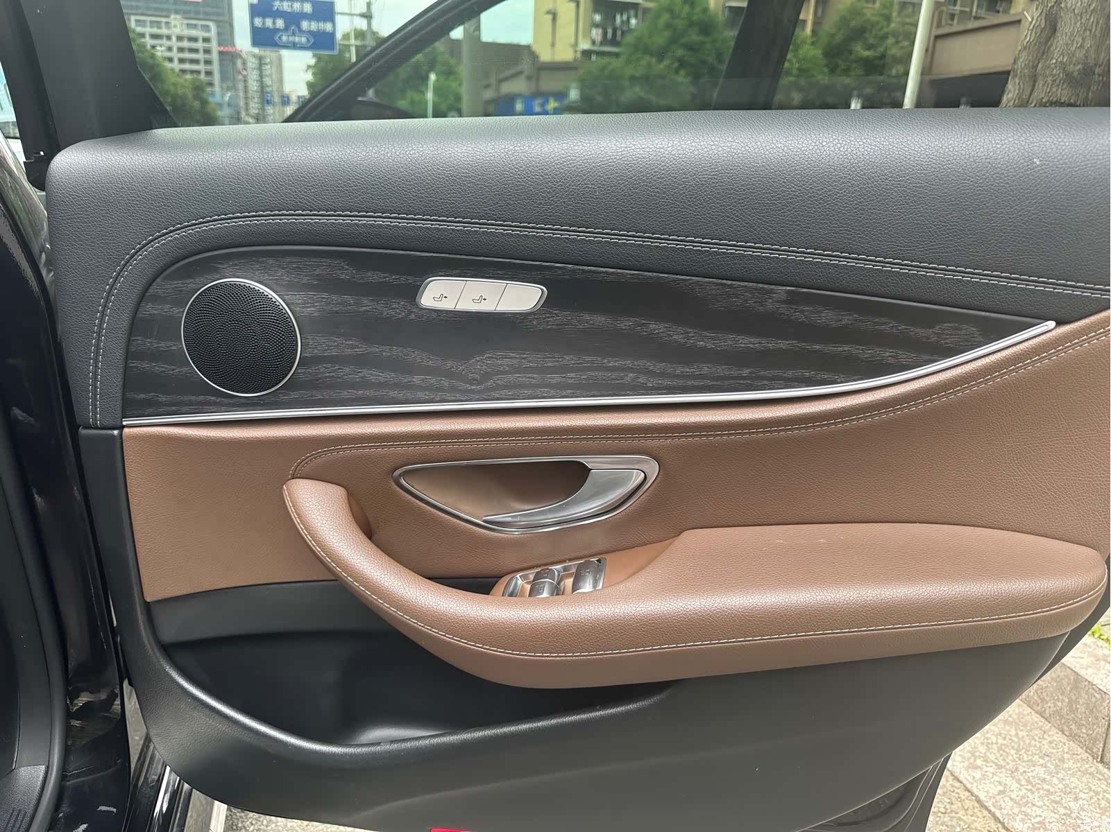 Mercedes-Benz E-Class, 2019 19
