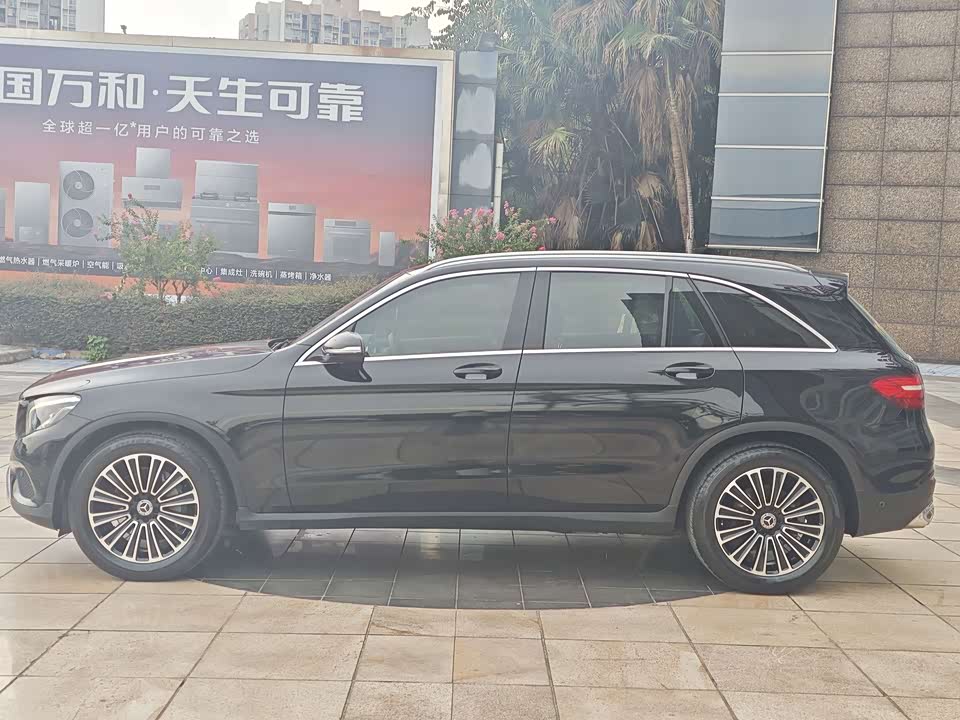 Mercedes-Benz GLC Mercedes-Benz GLC