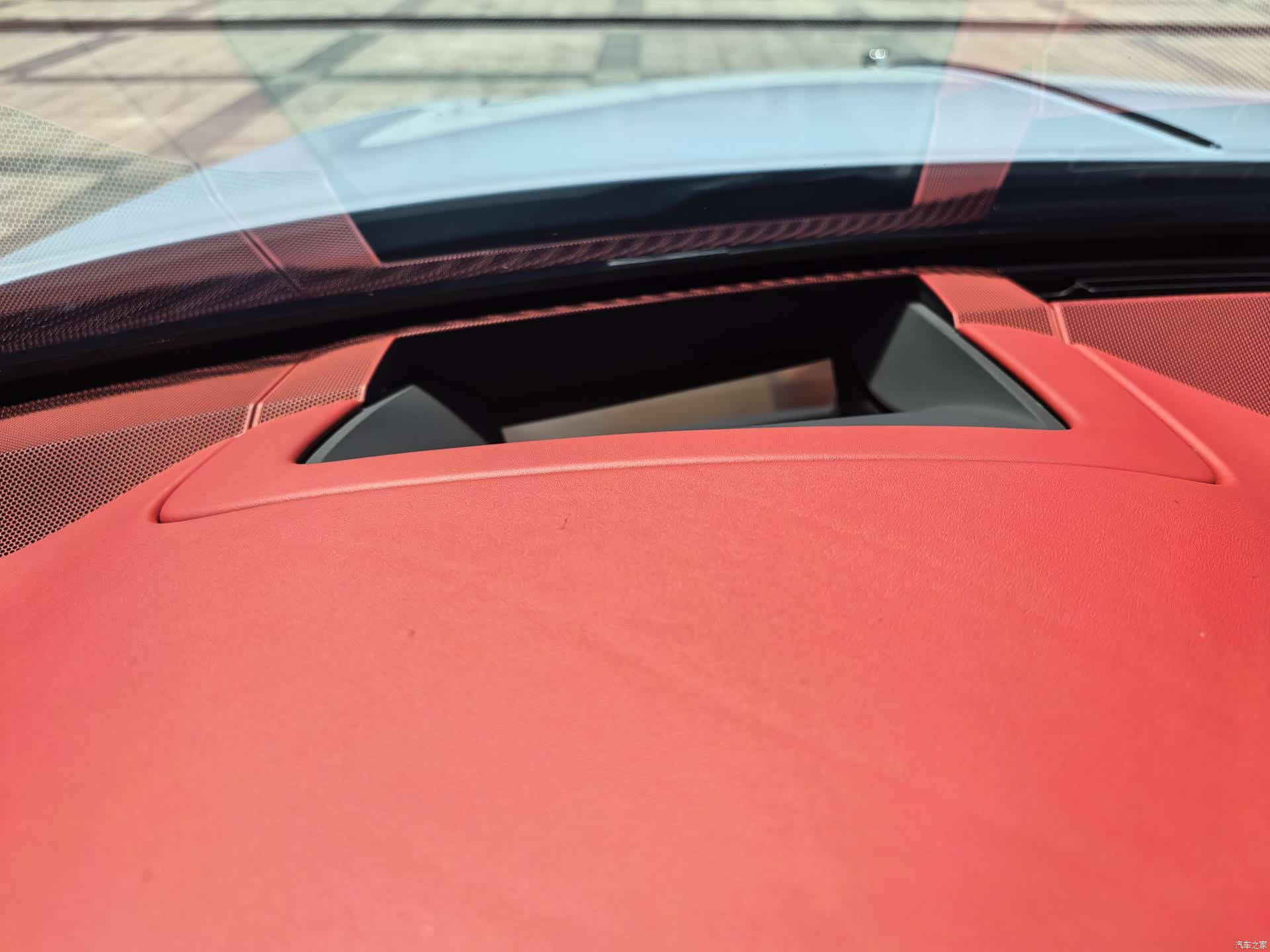 Bentley Flying Spur, 2023 9