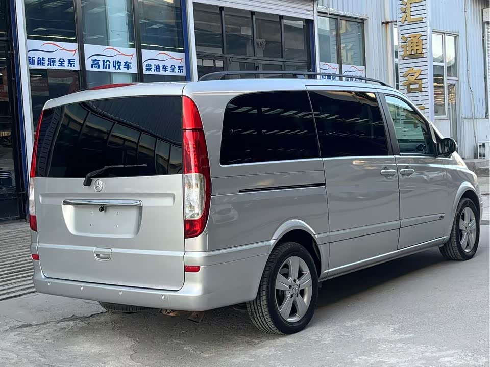 Mercedes-Benz Viano