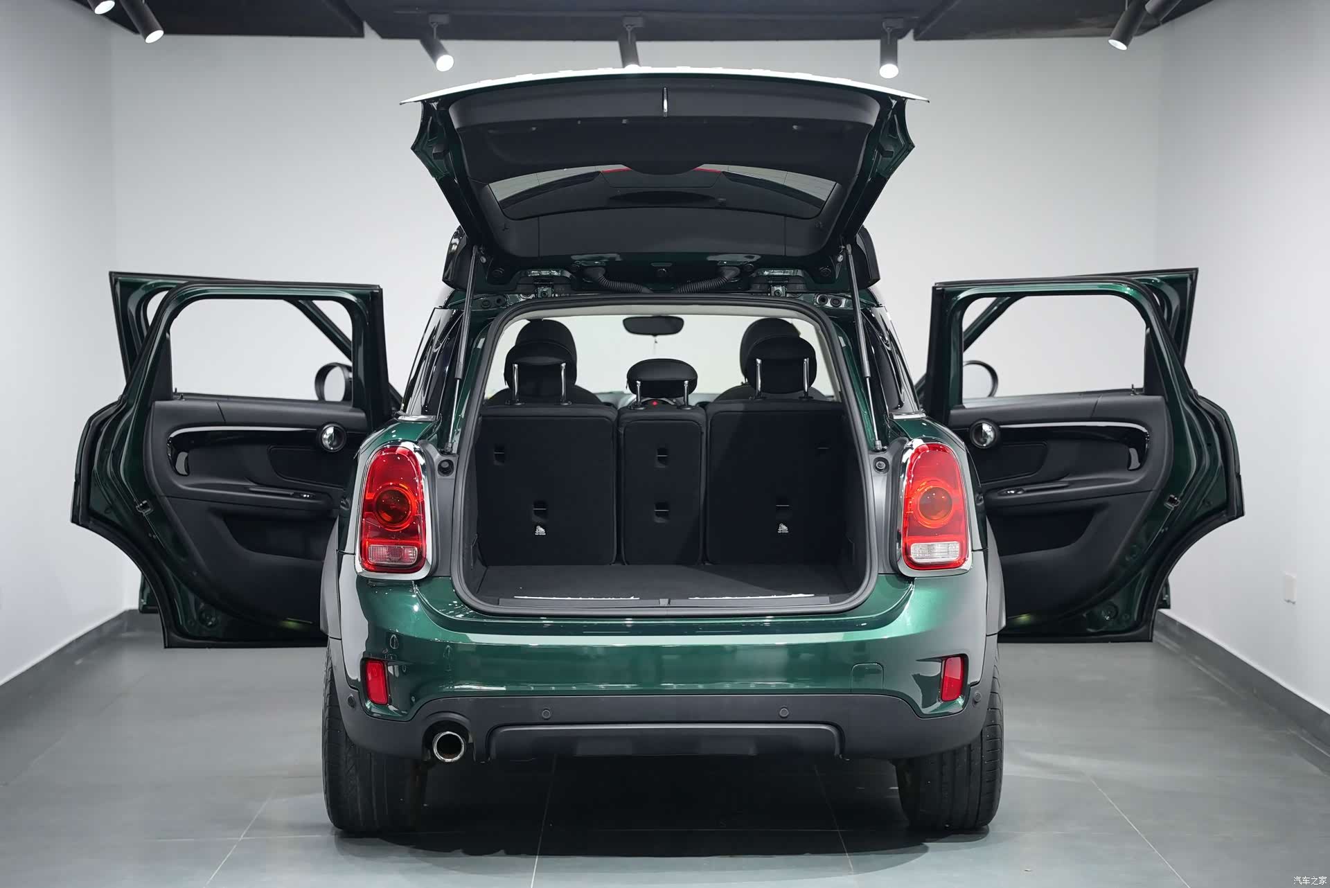 Mini Countryman, 2018 все фото