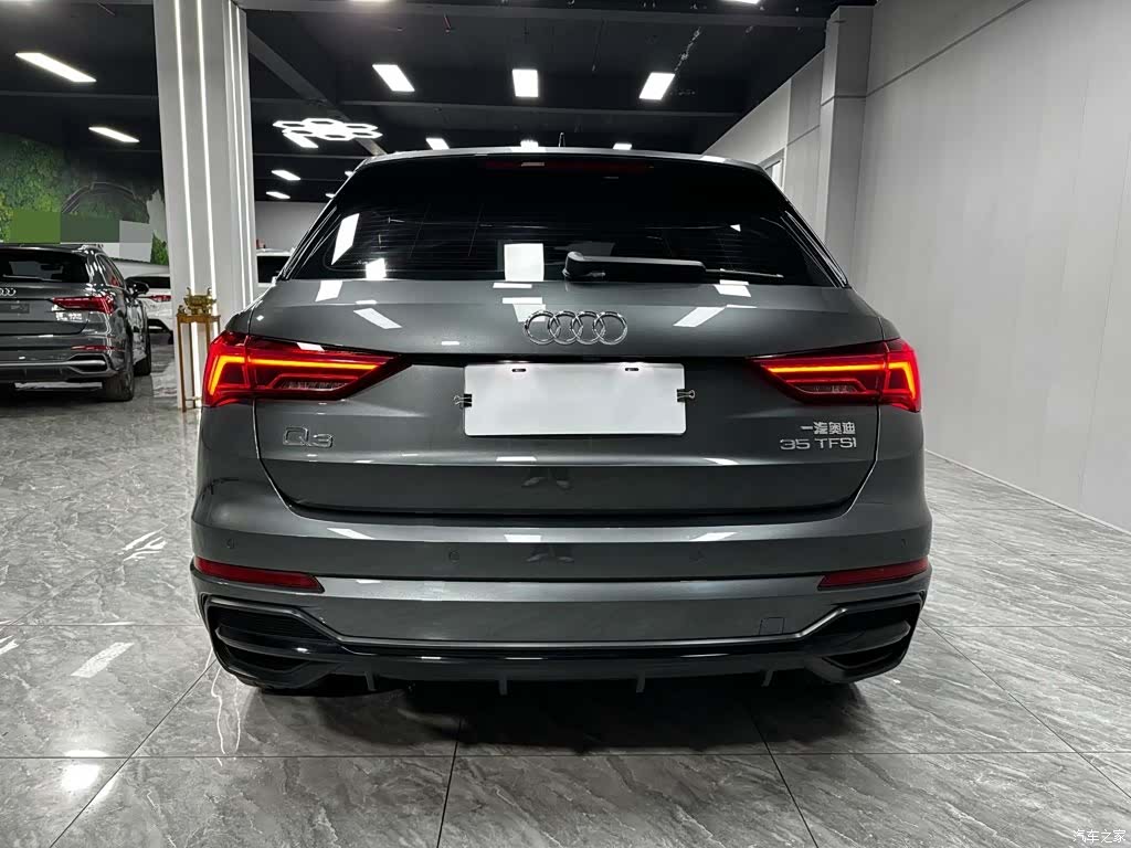 Audi Q3, 2022 все фото