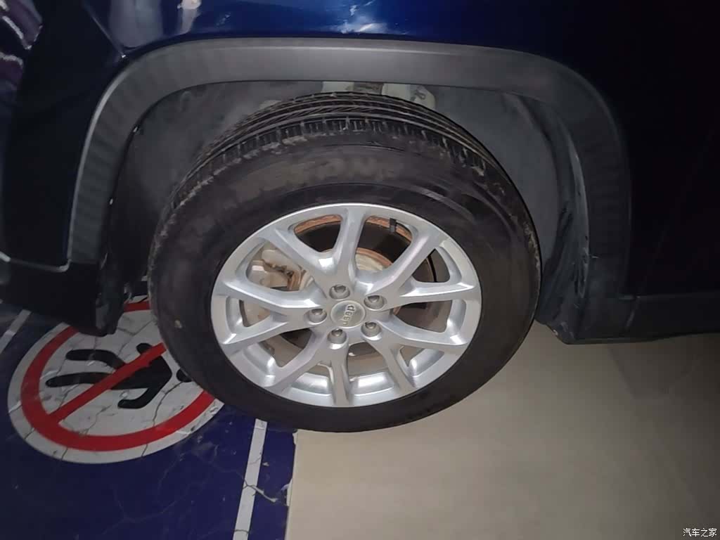 Jeep Cherokee, 2018 23