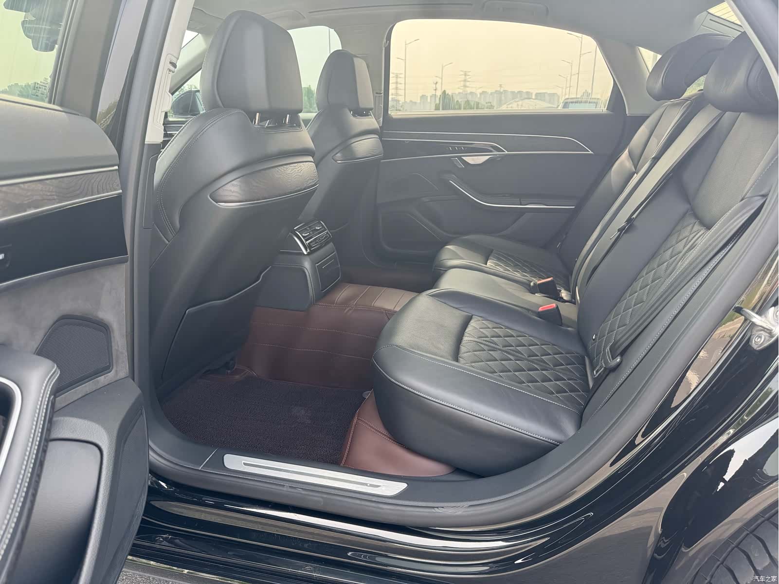 Audi A8L, 2023 12
