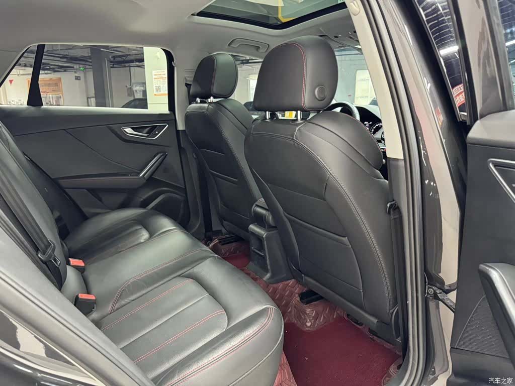 Audi Q2L, 2022 10