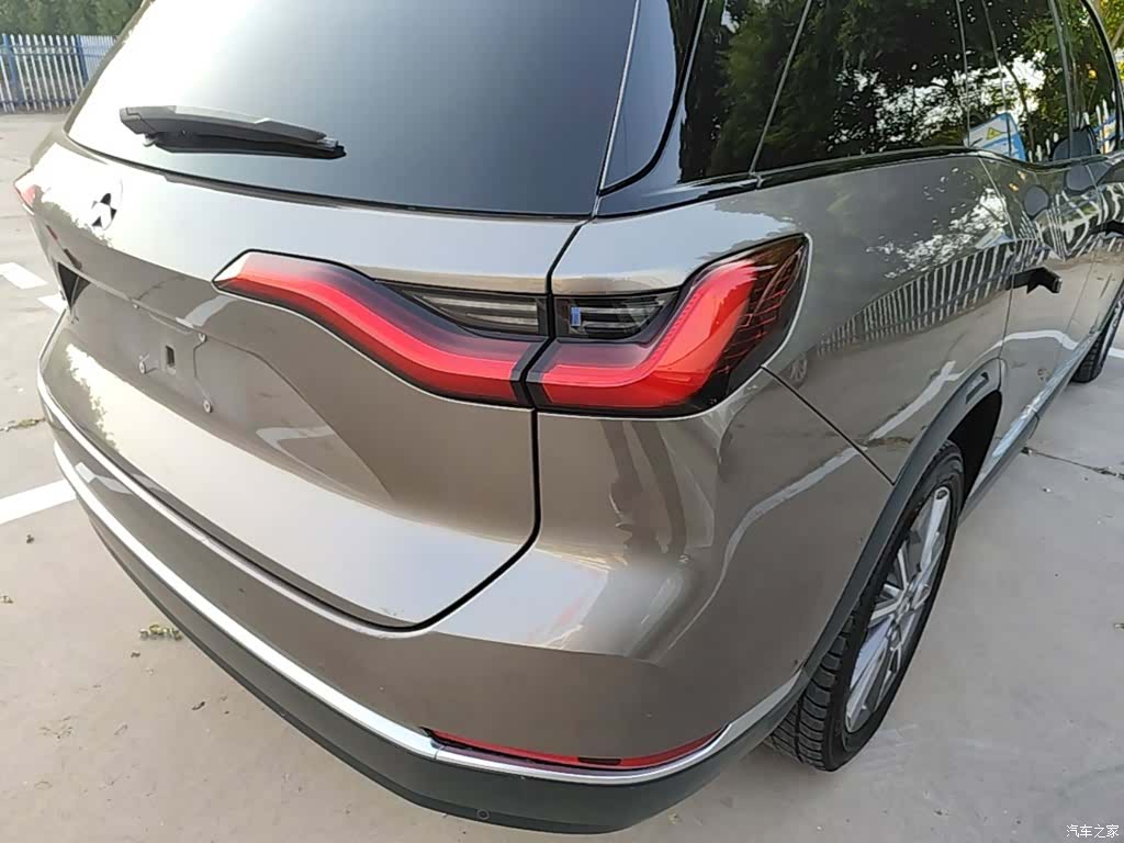NIO ES8, 2020 8
