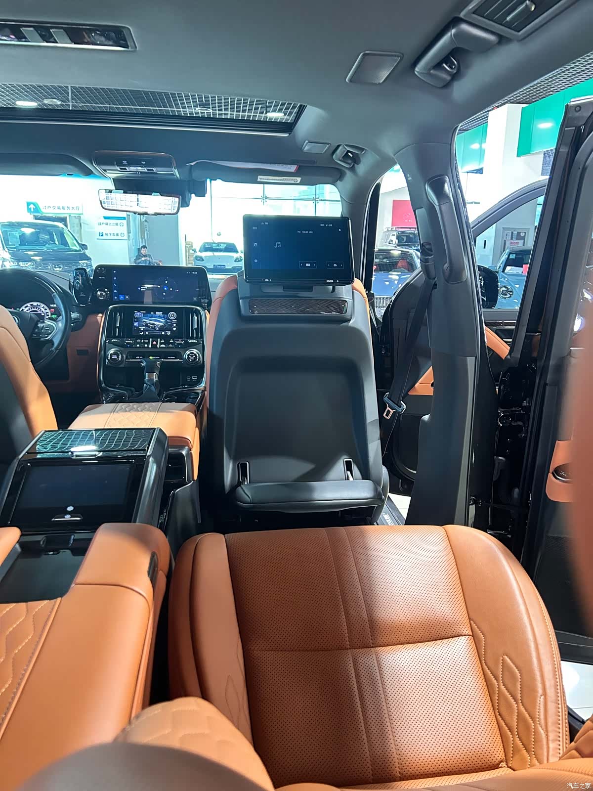 Lexus LX, 2026 6
