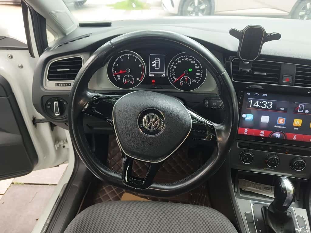 Volkswagen Golf, 2017 3