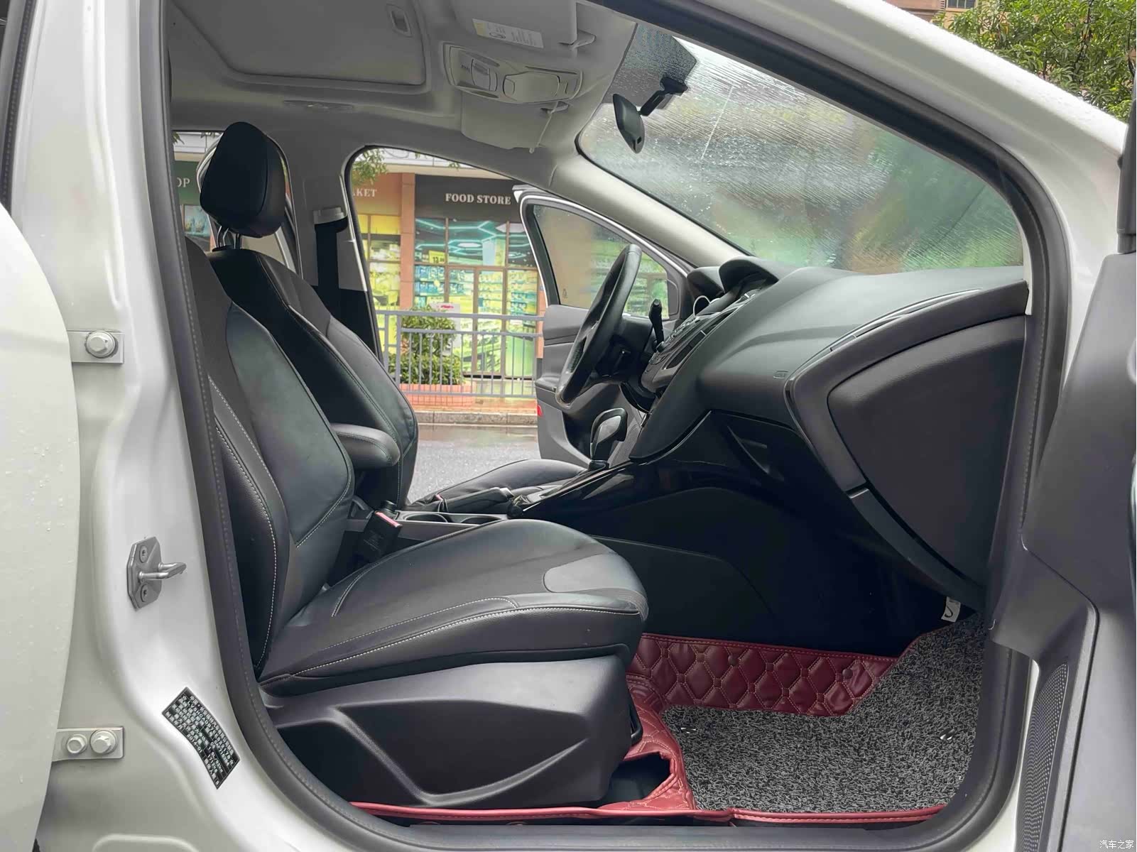 Ford Focus, 2014 9