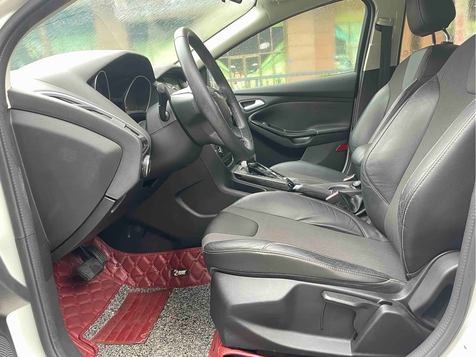 Ford Focus, 2014 10