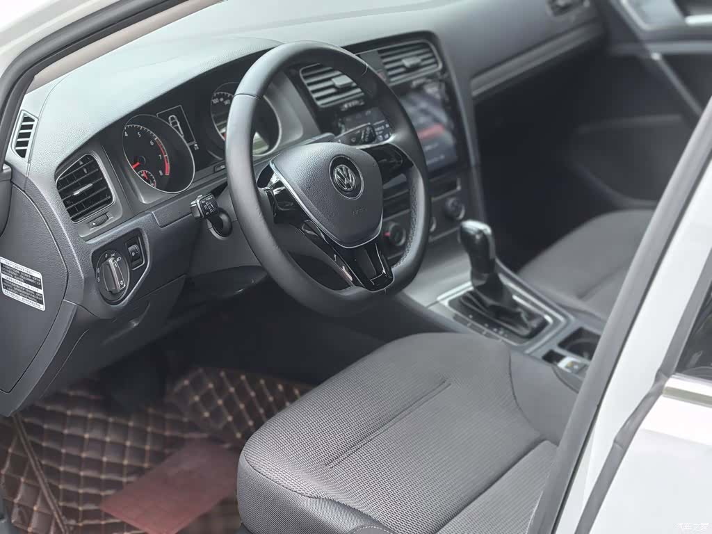 Volkswagen Golf, 2017 13