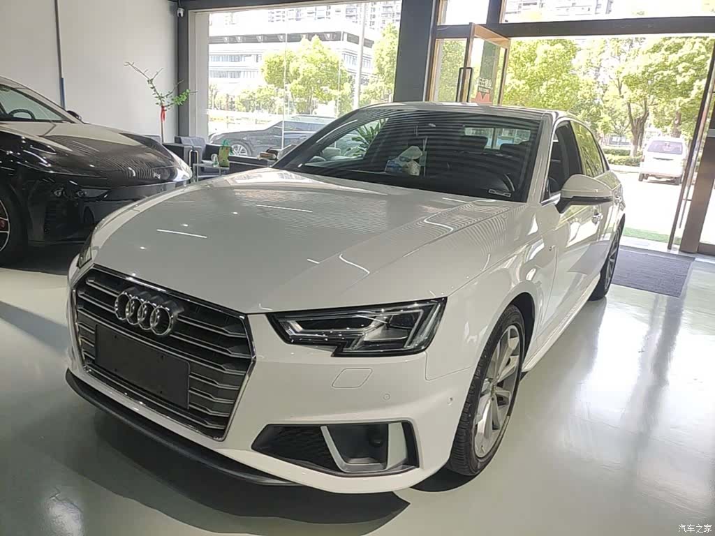 Audi A4L, 2019 1