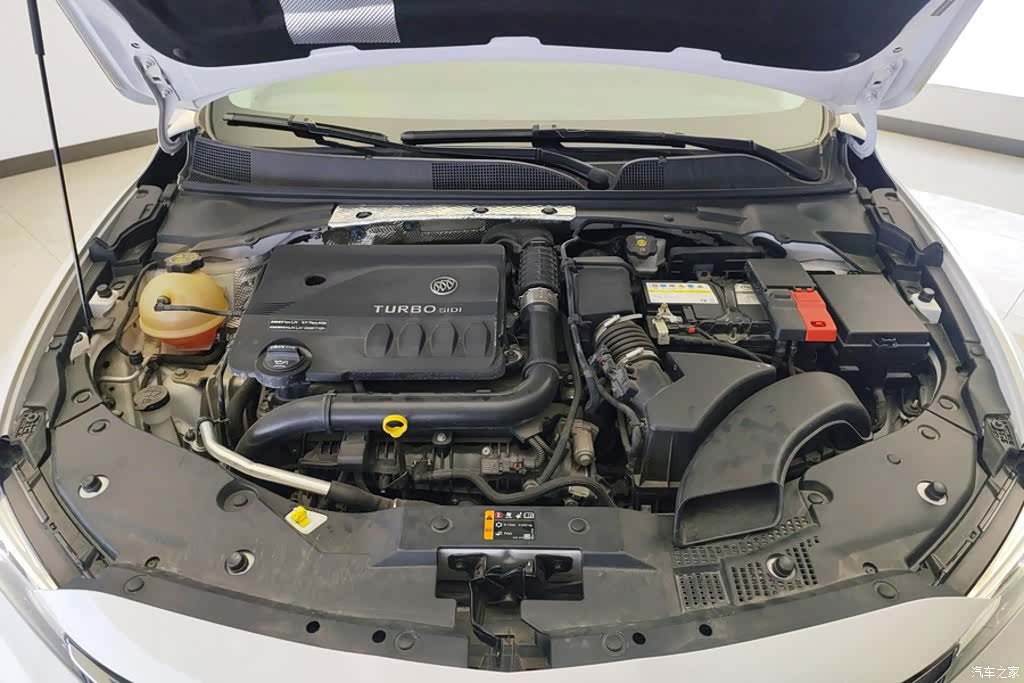 Buick Verano, 2023 10