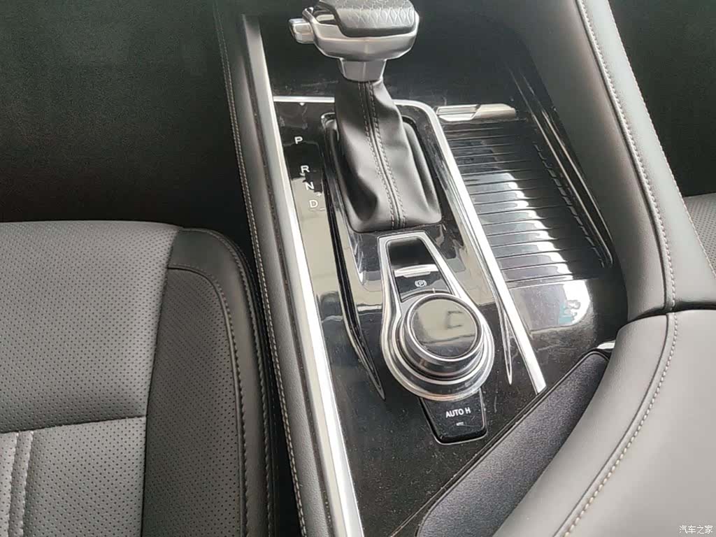 Changan CS95, 2022 14