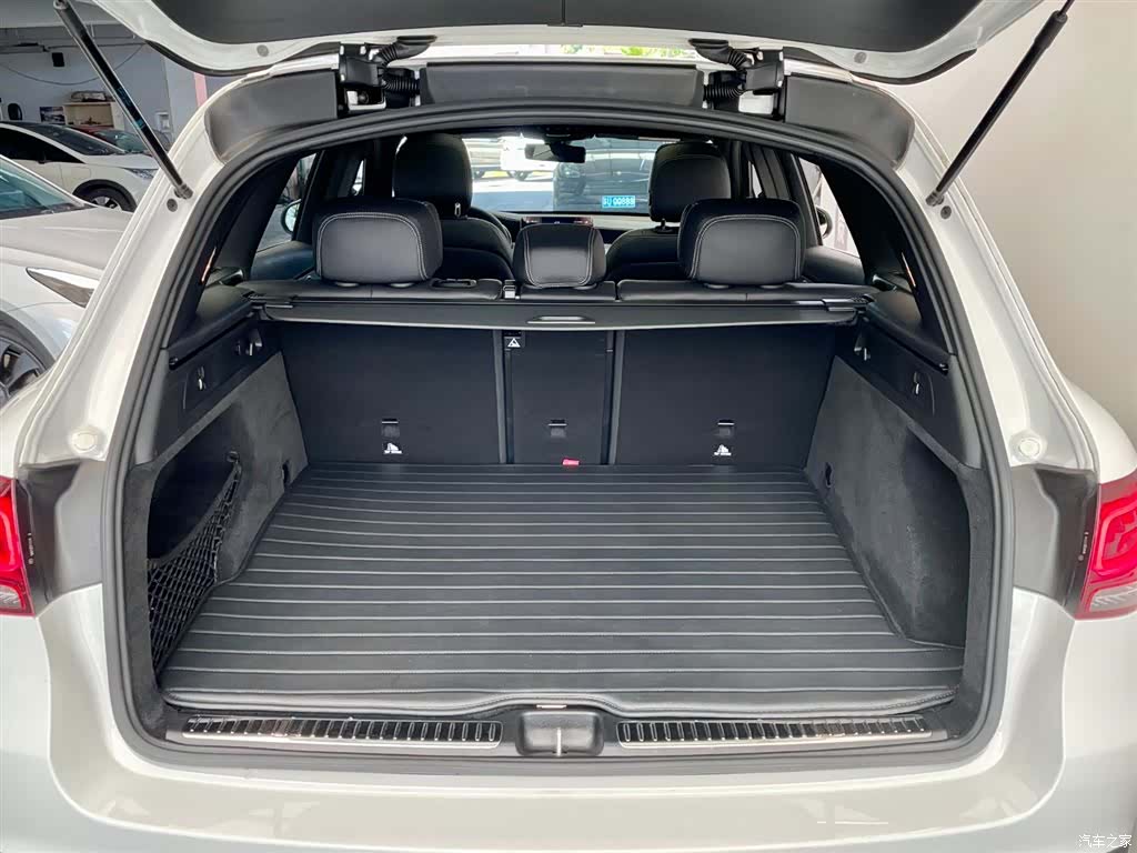 Mercedes-Benz GLC, 2022 22