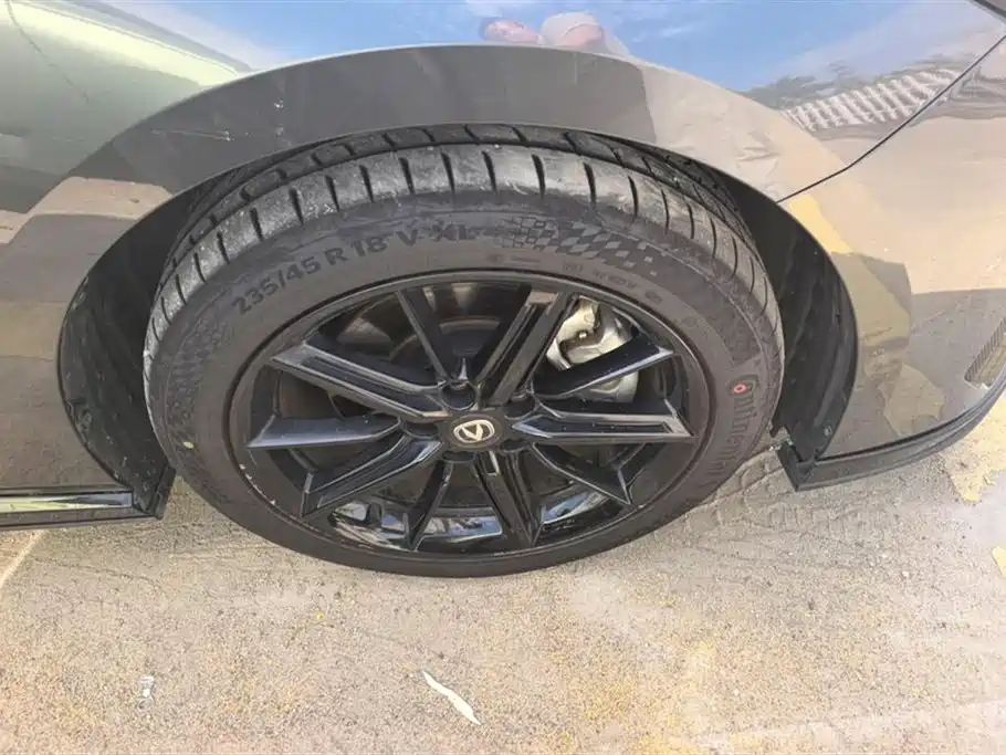 Changan UNI-V Smart iDD