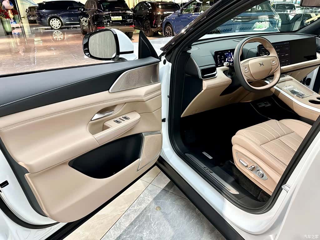 Xpeng G9, 2025 7
