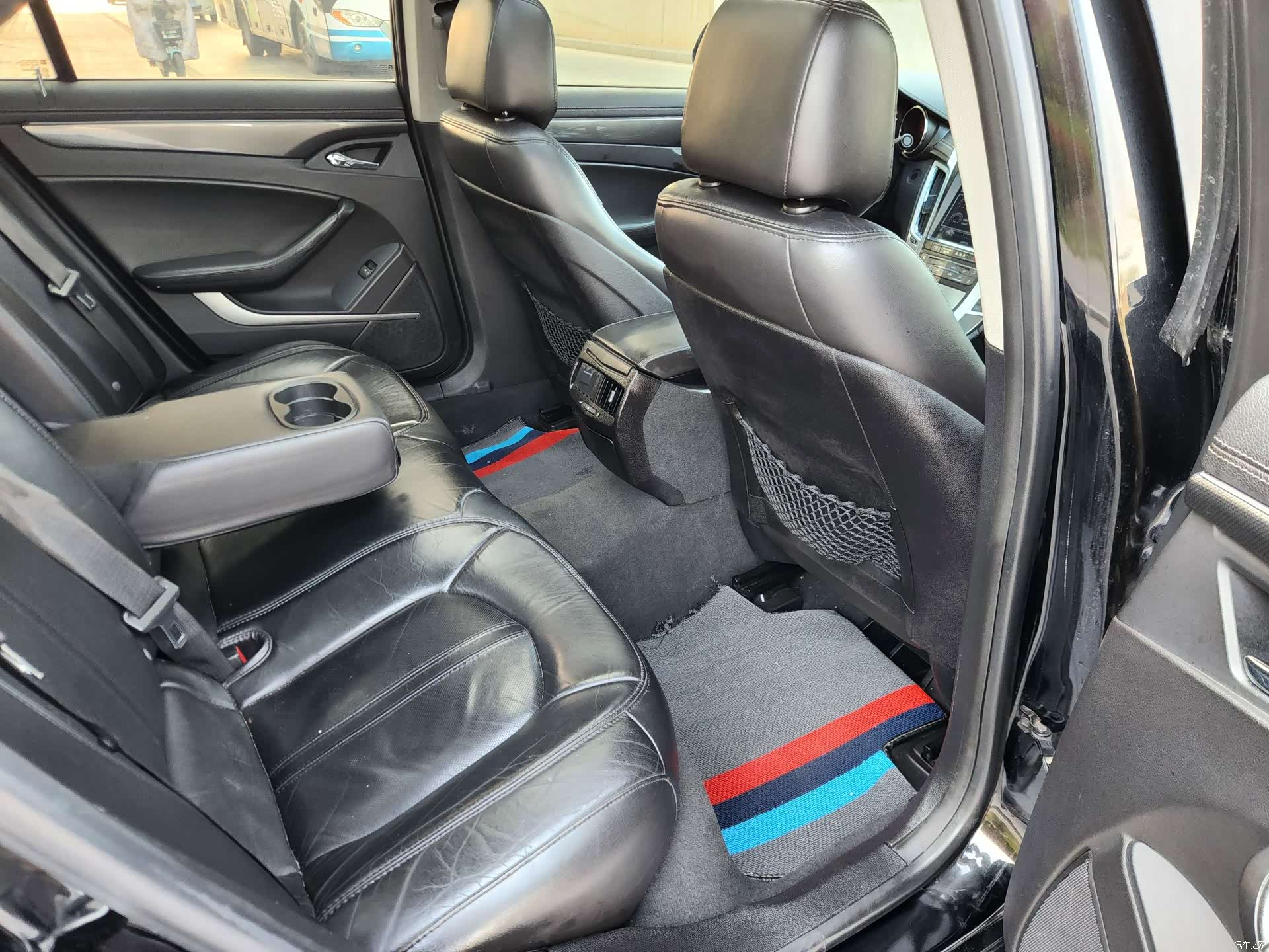 Cadillac CTS, 2010 12