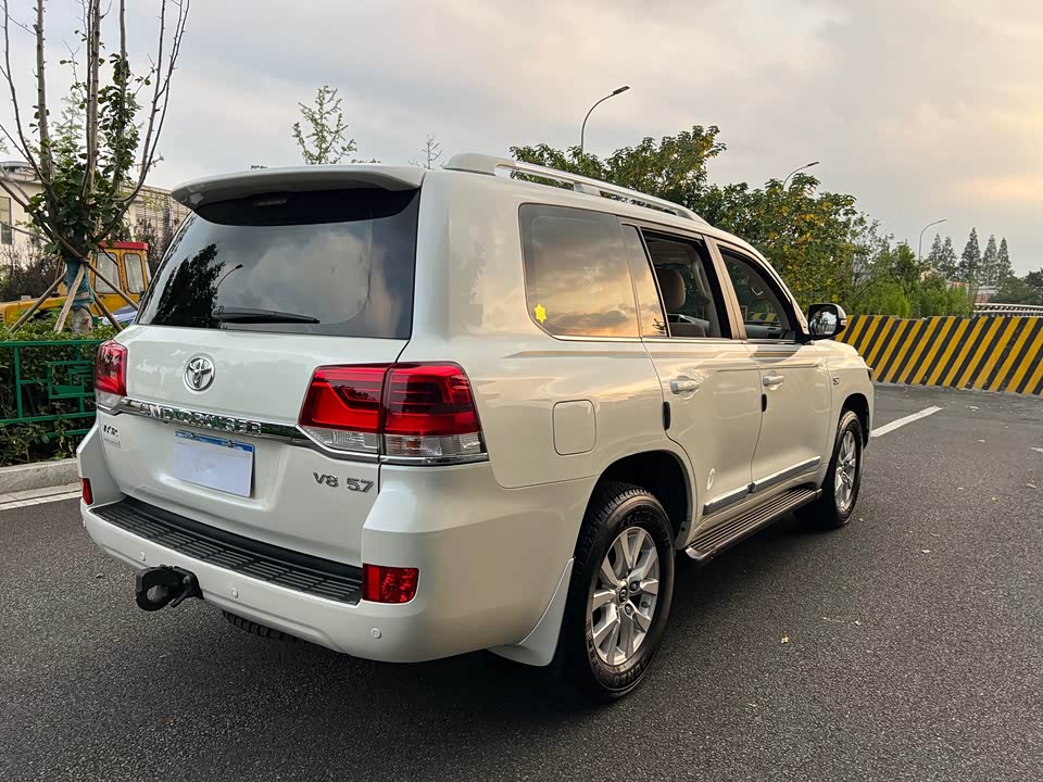 Toyota Land Cruiser Toyota Land Cruiser