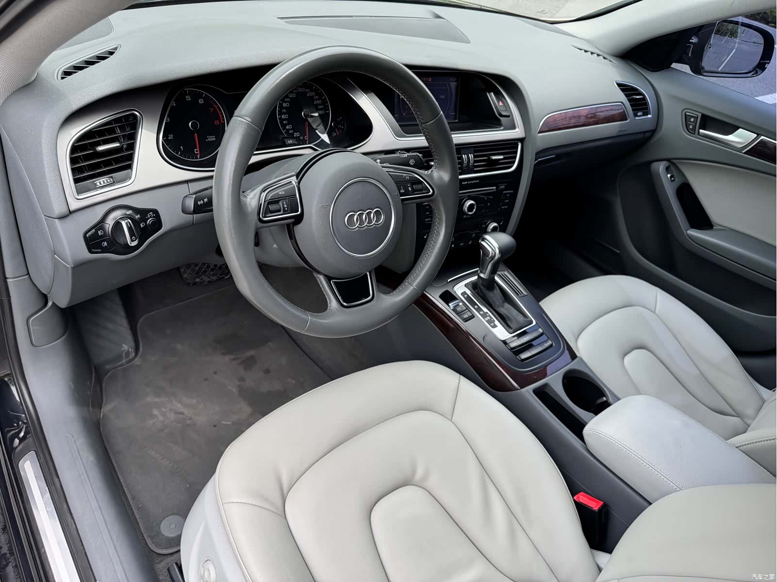 Audi A4L, 2014 8