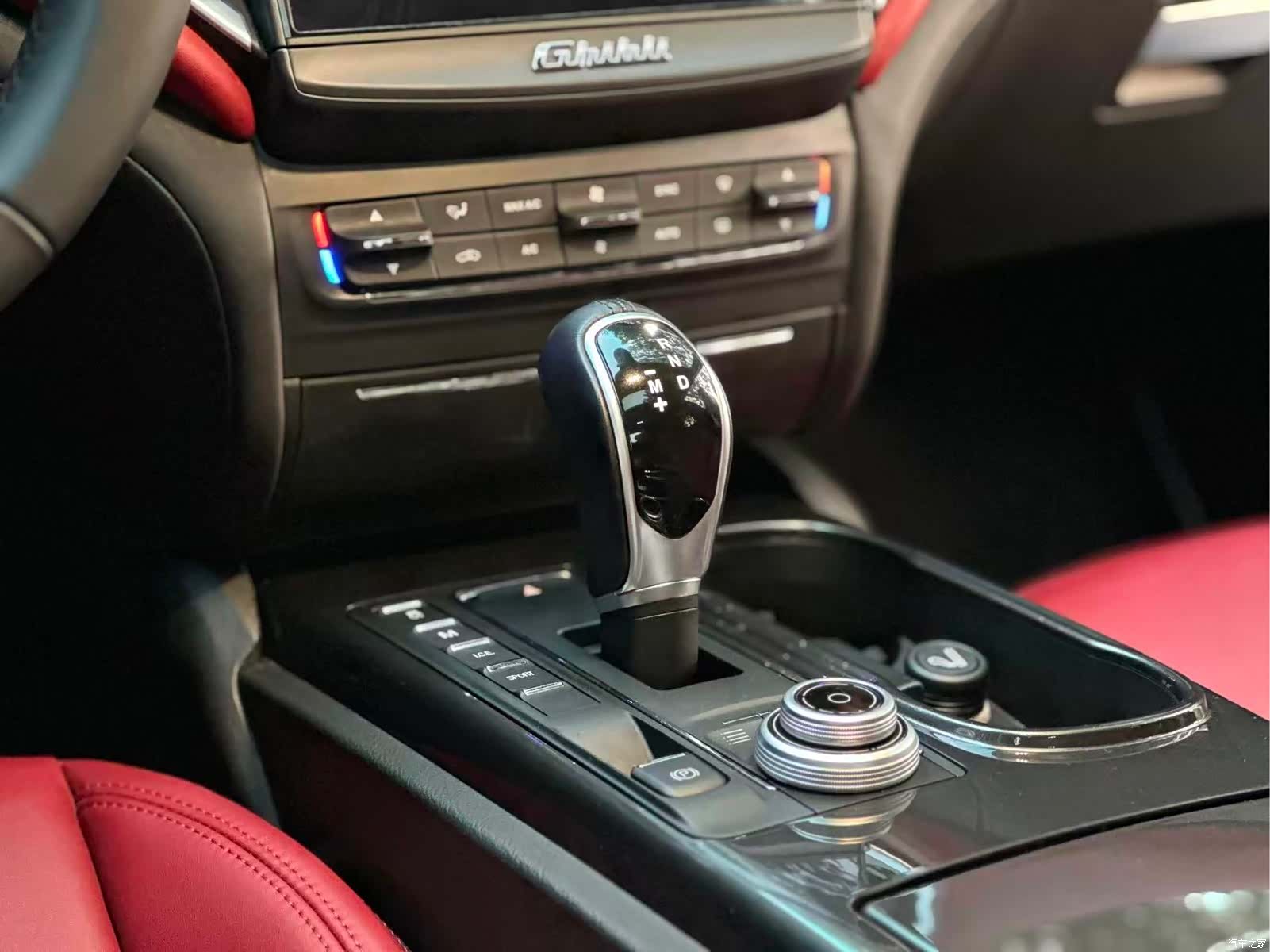 Maserati Ghibli, 2017 14
