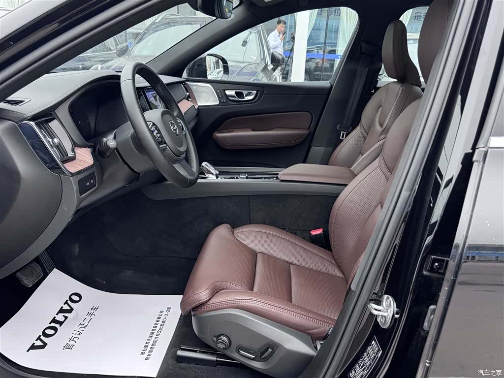 Volvo XC60, 2024 11